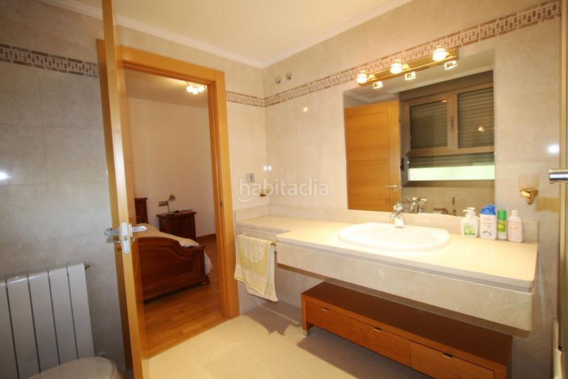 Foto d0bcb647-4aa1-4fcb-82b8-77fe408808d9. Casa adossada amb calefacció aparcament a Facultad de Medicina Albacete