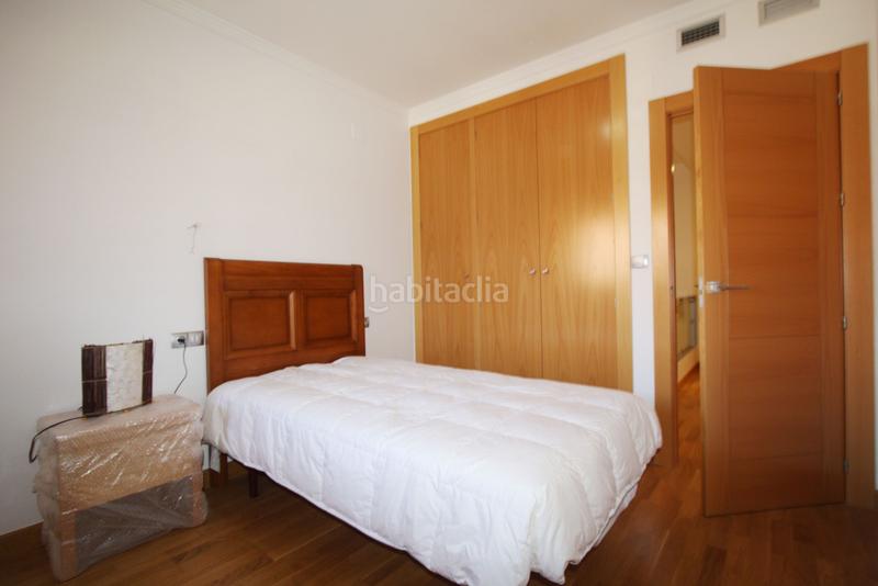 Foto dc2d1341-8363-48e6-b8a0-a0fc2c29bd87. Casa adossada amb calefacció aparcament a Facultad de Medicina Albacete