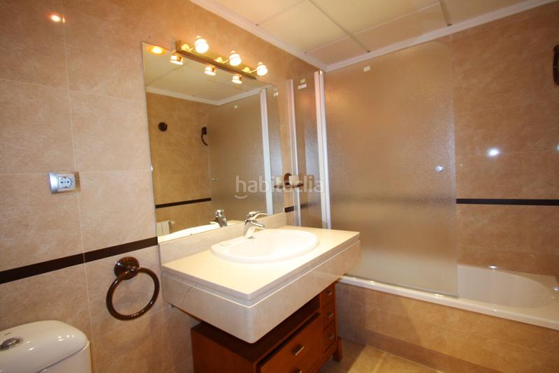 Foto dca7ccf4-18a5-4708-8f11-a535e43252da. Casa adossada amb calefacció aparcament a Facultad de Medicina Albacete