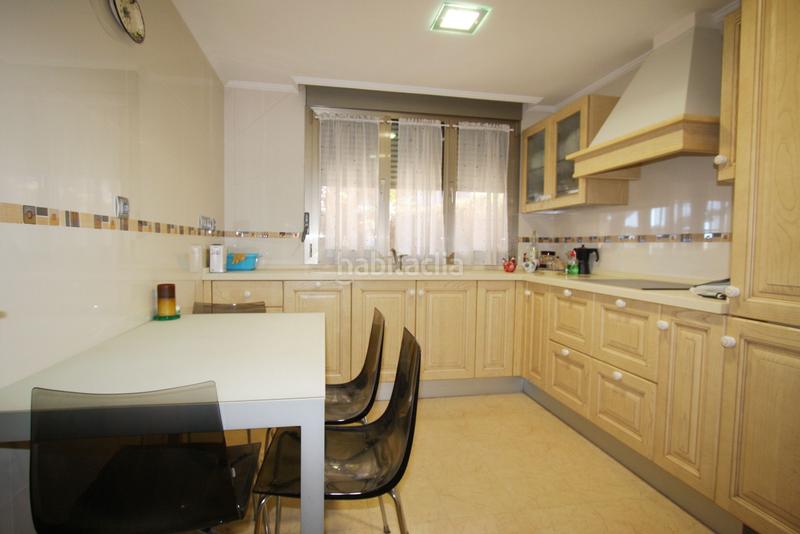 Foto dcc38a67-60ce-4e1e-89f8-176a542acd4d. Casa adossada amb calefacció aparcament a Facultad de Medicina Albacete