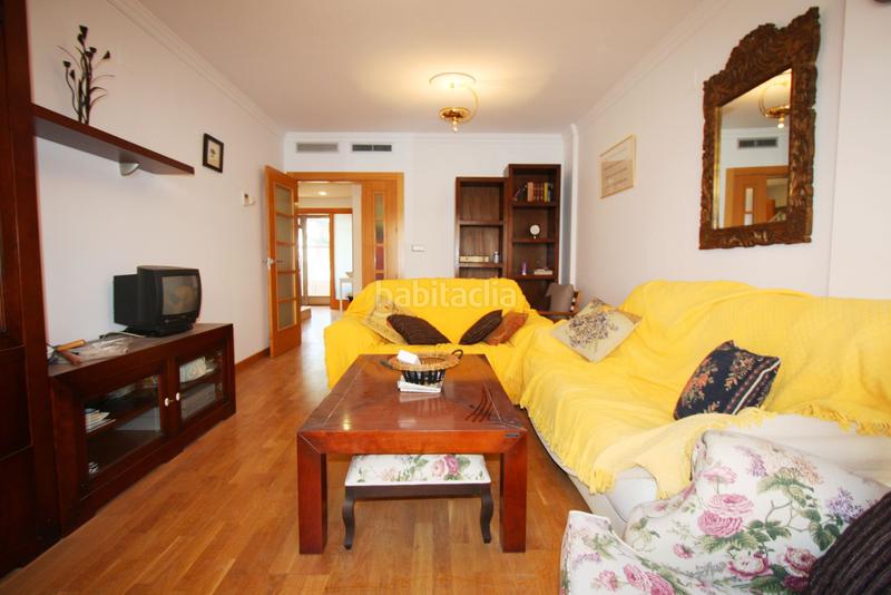 Foto eb41025c-148d-4ece-acd1-9f0247a8bd3d. Casa adossada amb calefacció aparcament a Facultad de Medicina Albacete