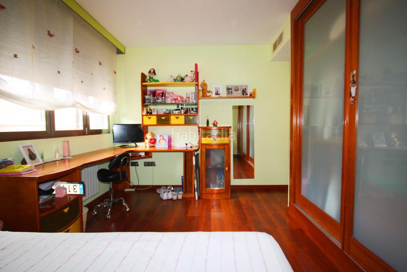 Foto 1c4c0193-0f6d-4e91-b050-447b9f99ccf2. Xalet amb xemeneia aparcament piscina a Alto de los Molinos Albacete