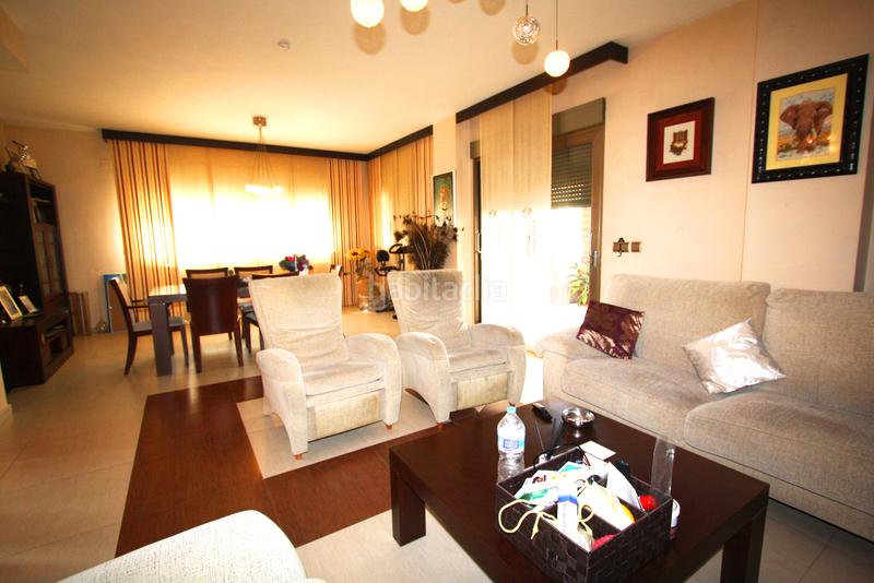 Foto 784b83aa-8df1-4d1e-95e4-e38ae0def80a. Xalet amb xemeneia aparcament piscina a Alto de los Molinos Albacete