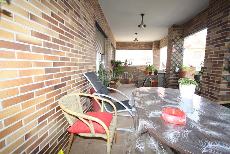 Foto e1f7e9f6-4683-47a3-adfa-a49b2e7247cc. Xalet amb xemeneia aparcament piscina a Alto de los Molinos Albacete