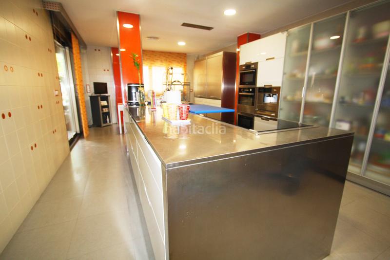 Foto fdcc258b-5ce4-4bcf-b42f-ad22146df17c. Xalet amb xemeneia aparcament piscina a Alto de los Molinos Albacete