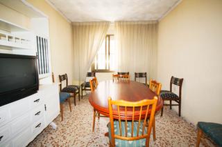 Casa en San Pedro. Ideal para ser habitada por una gran familia, dos familias indiv