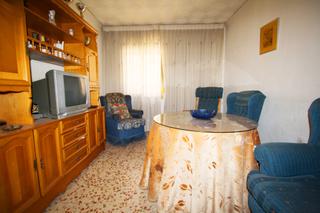 Casa en San Pedro. Asa de dos plantas en barrio san pedro…ideal para ser habitada p