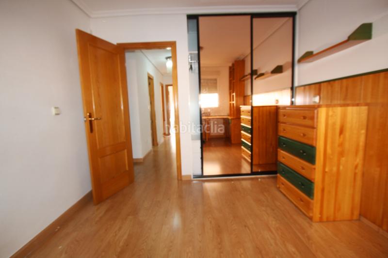 Foto 6a63cf9d-95fe-4d25-a9a7-1cf3319a5a0c. Casa adossada amb calefacció a Santa Teresa - Vereda Albacete