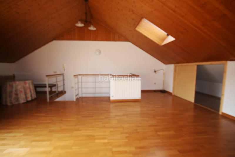 Foto dc7f2e18-bec1-4bcb-9d23-fd9cbbd97559. Casa adossada amb calefacció a Santa Teresa - Vereda Albacete