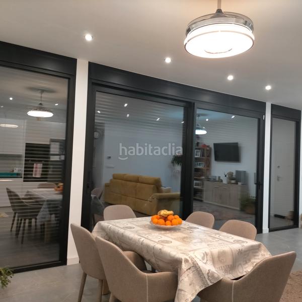 Foto 3e30b50b-7f0c-4c66-83e5-73542f97bf9f. Chalet ¡¡ te presentamos un chalet moderno concebido con mucho cariño y amor para toda tu tu familia !! en Albacete