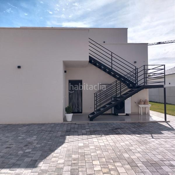 Foto 3f9e2233-ac0a-4f14-b3e6-e78c2fb1603d. Chalet ¡¡ te presentamos un chalet moderno concebido con mucho cariño y amor para toda tu tu familia !! en Albacete