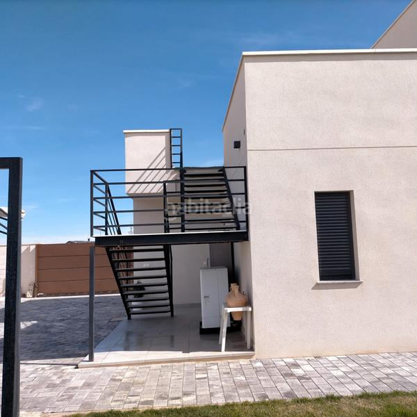 Foto 86036720-c11e-44b5-b841-410abbab7923. Chalet ¡¡ te presentamos un chalet moderno concebido con mucho cariño y amor para toda tu tu familia !! en Albacete