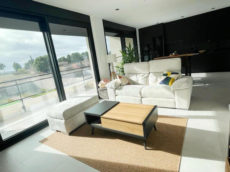 Foto 9d87b70f-5480-4f12-9121-6153074ea567. Chalet ¡¡ te presentamos un chalet moderno concebido con mucho cariño y amor para toda tu tu familia !! en Albacete