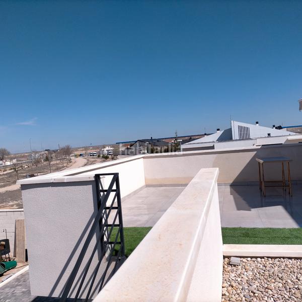 Foto b802d713-de63-42b3-a6a6-e13c0e3ffe1f. Chalet ¡¡ te presentamos un chalet moderno concebido con mucho cariño y amor para toda tu tu familia !! en Albacete