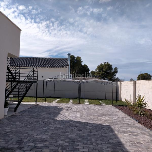Foto d97666e7-7fb4-4ba8-84f2-ec179b65812a. Chalet ¡¡ te presentamos un chalet moderno concebido con mucho cariño y amor para toda tu tu familia !! en Albacete