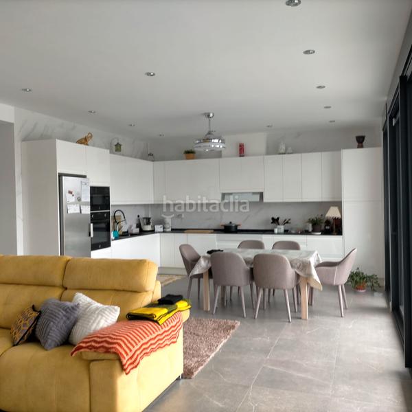 Foto eda90e58-b6b5-4575-9e5b-8cf52a4c68c7. Chalet ¡¡ te presentamos un chalet moderno concebido con mucho cariño y amor para toda tu tu familia !! en Albacete