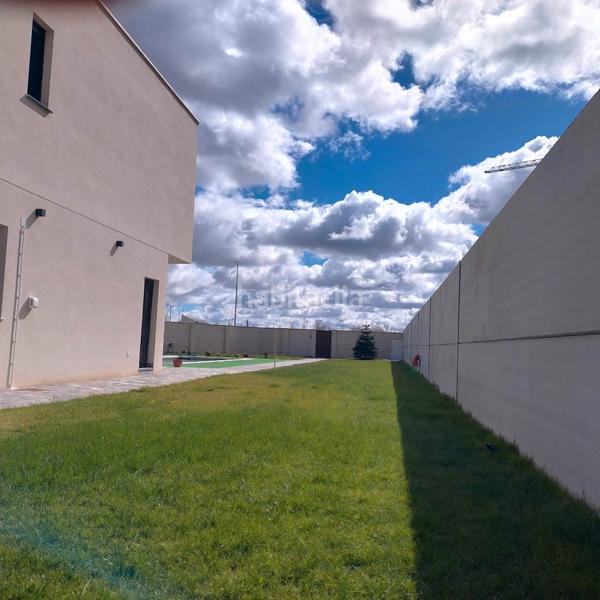 Foto f02e700b-072b-486d-a972-6d7271055316. Chalet ¡¡ te presentamos un chalet moderno concebido con mucho cariño y amor para toda tu tu familia !! en Albacete