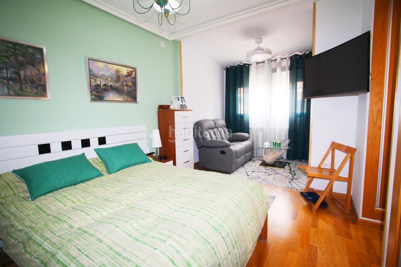 Foto 3de93aa6-2d62-47ad-b9dd-9dbc66742c1d. Casa adossada amb calefacció a Facultad de Medicina Albacete