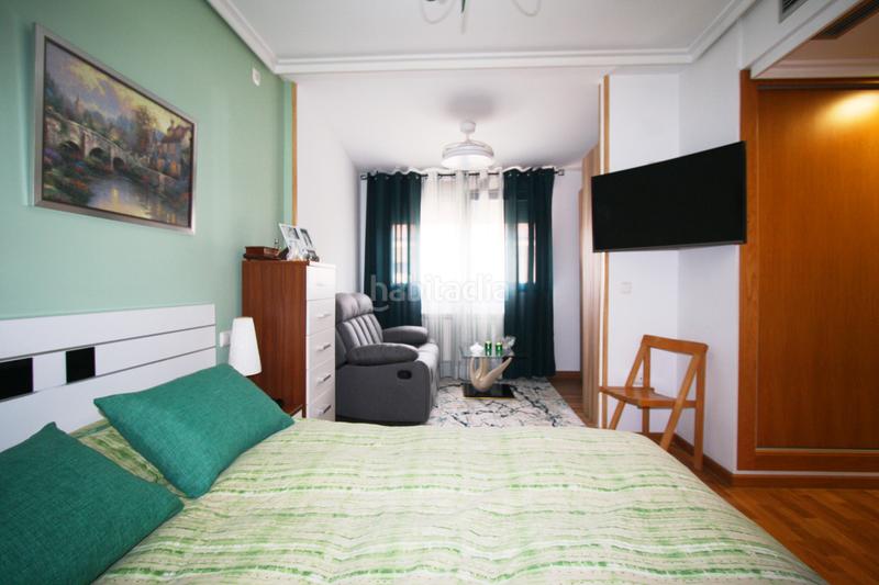 Foto da134726-6b1b-4b02-98d3-8f0c04d25082. Casa adossada amb calefacció a Facultad de Medicina Albacete