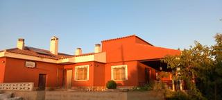 Chalet en Pedanías - Extrarradio. Chalet urbano zona carretera de jaén