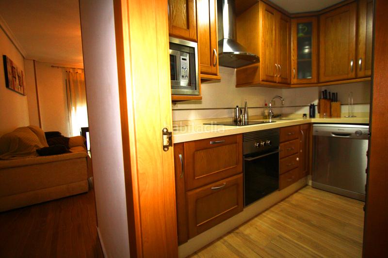 Foto df54b5b7-3f68-4cf3-b12f-7eb41b4d6adb. Piso excelente piso con patio en El Pilar Albacete