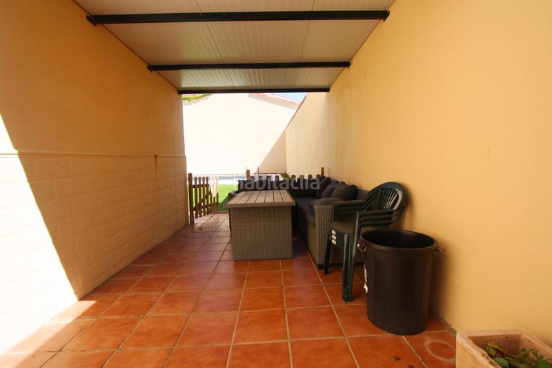 Foto 1c3a3b1b-e9c1-4171-9b05-0a25711b97b4. Casa adossada a calle rafael requena 10 a Gineta (La)