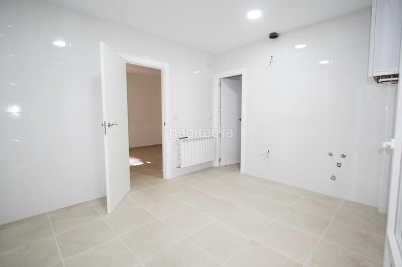 Foto a748aa99-5c82-486b-b33e-7abda71e1f67. Rez-de-chaussée dans calle santiago rusiñol 63 dans Albacete