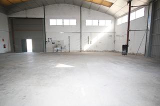 Fabrikhalle in Pedanías - Extrarradio. Nave bien situada, acondicionada y accesible para grandes vehícu