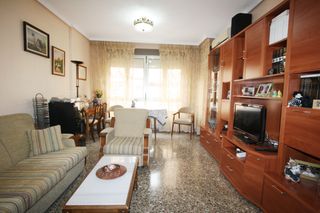 Appartamento in Fátima. Buscas piso de 4 dormitorios para entrar a vivir ya ??