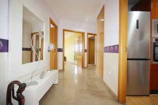 Piso en San Pedro. Piso  para entrar seminuevo con patio individual  en venta en ba