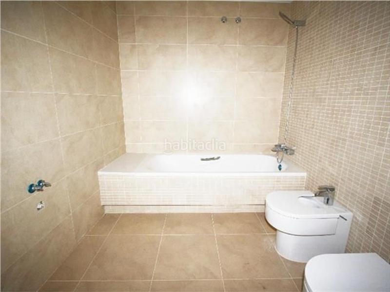 Foto e3045cf4-f951-43ee-a64a-75e52788e523. Flat with heating parking in Centro Albacete