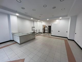 Lloguer Local Comercial  Ramón cabanillas