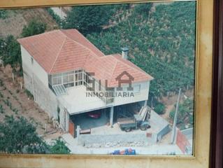 Casa adossada a Castrelo de Miño