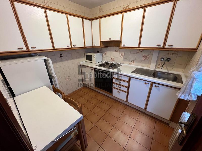 Foto ac9708cd-22c5-42da-9a14-b91cf8a1dd6a. Alquiler piso en Universidad Ourense