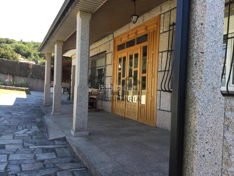 Foto 196b4fc7-9f75-461f-b16c-d6765d7ada78. Chalet con riscaldamento parcheggio in Lobeira