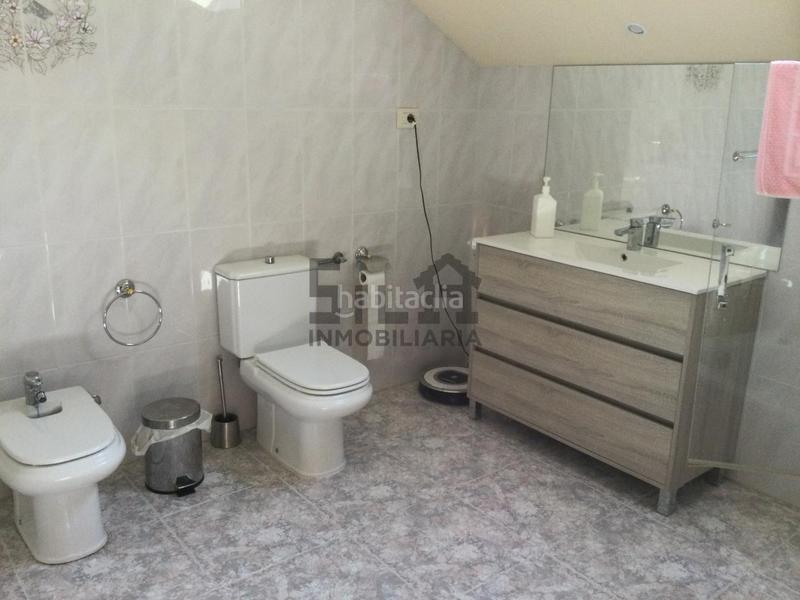 Foto e48d3f43-ad39-4ced-849c-714edfcbd9fa. Chalet con riscaldamento parcheggio in Lobeira