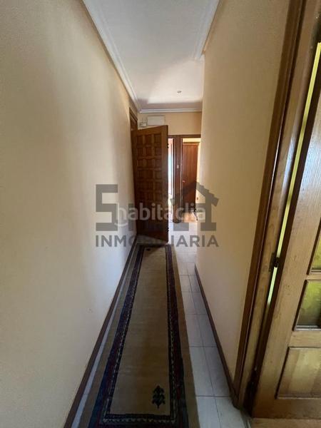 Foto 9adf9931-cbf4-428e-a927-c16316c8dc9f. Piso en Couto Ourense
