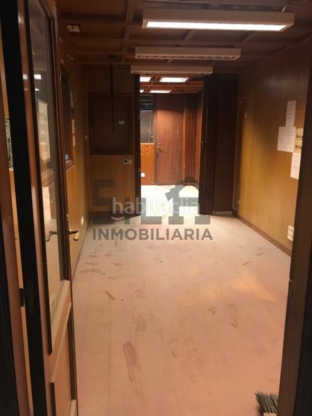 Foto 6d998691-38f8-41cf-9c8b-1462ba4c5c73. Local comercial a Ventiun Ourense