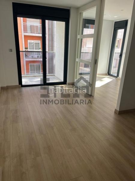 Foto 3c730690-5ac5-4315-9a90-80a13431fe1f. Alquiler piso en Centro Ourense
