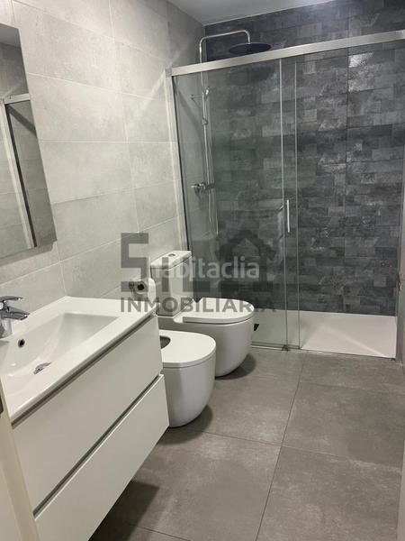 Foto fe67f481-9102-4702-988f-ca15a840d456. Alquiler piso en Centro Ourense