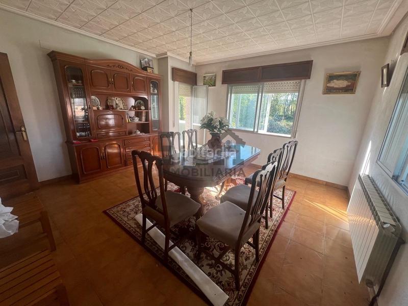 Foto 18e2d267-70e6-42b3-a873-323e1cf38bca. Xalet amb calefacció aparcament a Vilamarín