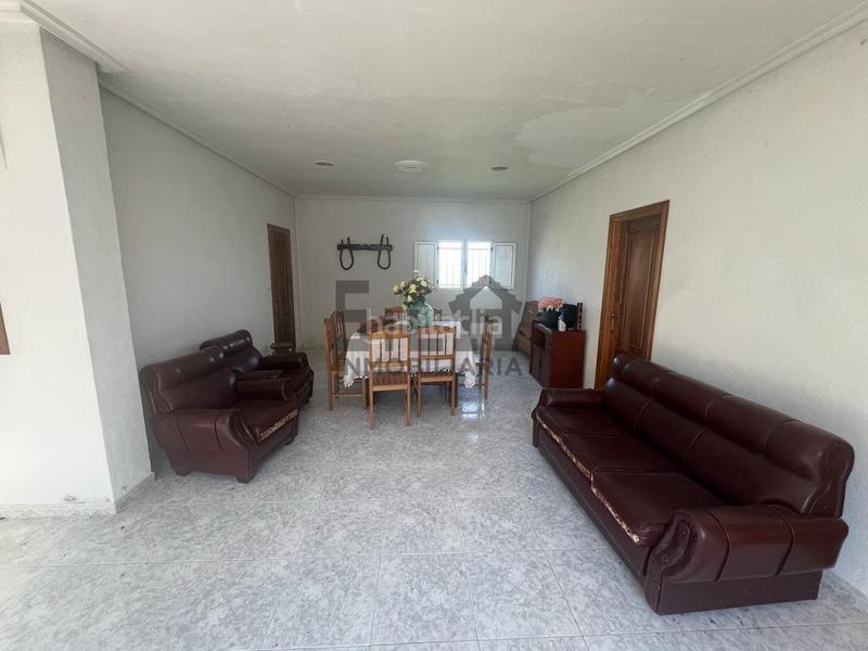 Foto 70ee2fa8-75b0-4bf0-bceb-e3d835b1d45c. Xalet amb calefacció aparcament a Vilamarín