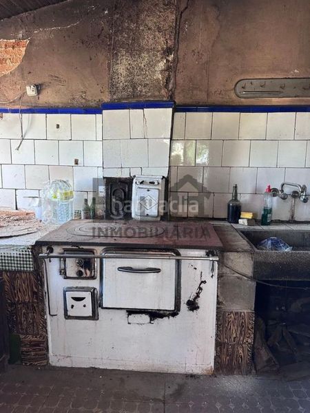 Foto d3ce00ea-3c39-4616-b770-f086e8e7c4bd. Casa amb calefacció a Coles
