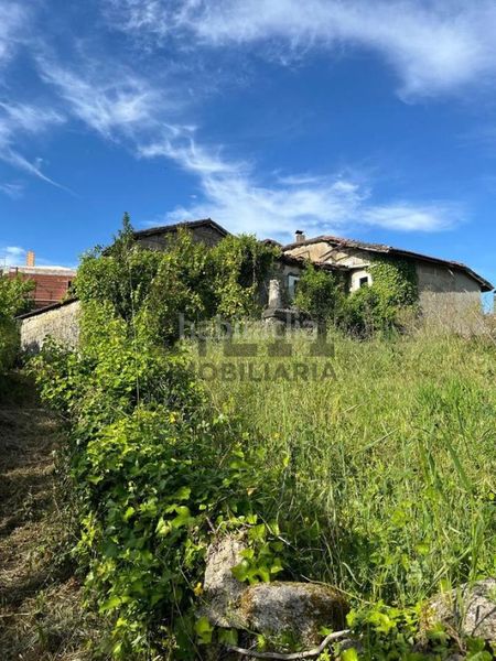 Foto dea43149-647a-43b8-89a7-e498f476f94b. Casa amb calefacció a Coles