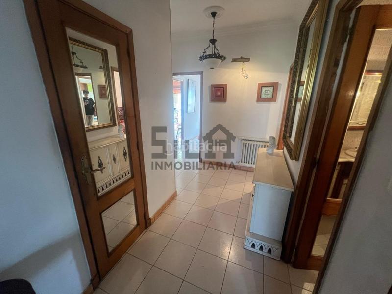 Foto b8d675c7-cd9f-40c9-ae42-0b60c3546d65. Appartamento con riscaldamento in Centro Ourense