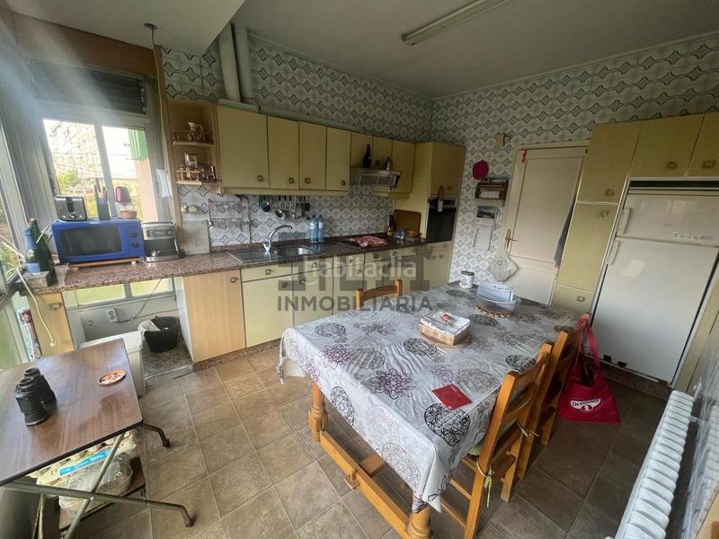 Foto 54c5ab41-1ee3-41e6-b771-bdb591292b43. Chalet con riscaldamento parcheggio in Mariñamansa Ourense