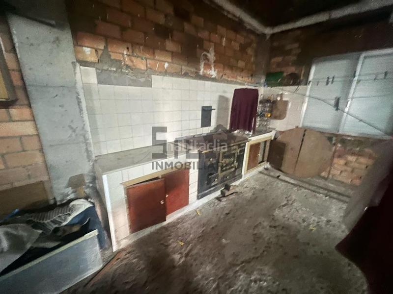 Foto a628d665-4d1b-4b82-a83e-df759d41dee8. Chalet con riscaldamento parcheggio in Mariñamansa Ourense