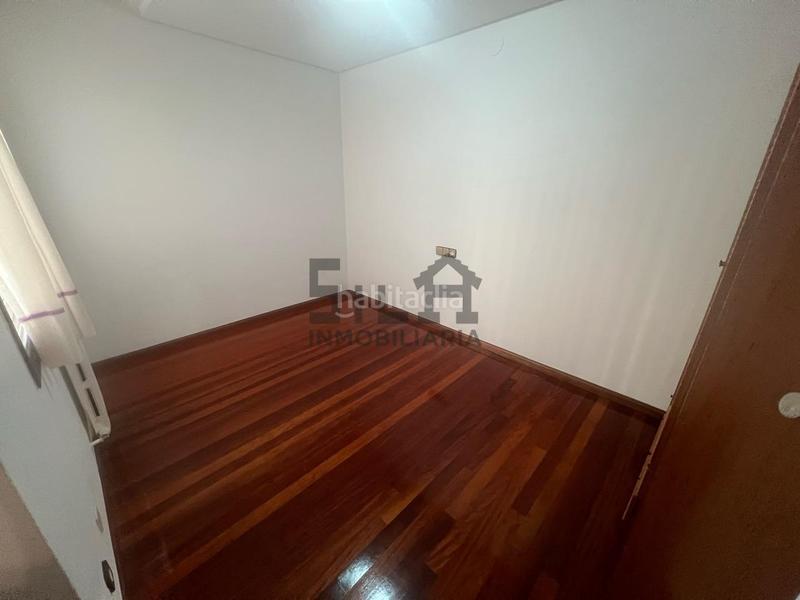 Foto 7935ca90-edf2-4af3-b867-55556f291658. Lloguer apartament amb calefacció aparcament a Centro Ourense