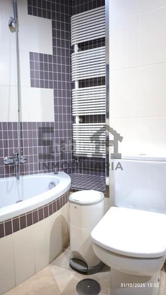 Foto 5d11a376-3a70-4c57-9546-4bf9eaee6c23. Location appartement avec chauffage dans Universidad Ourense