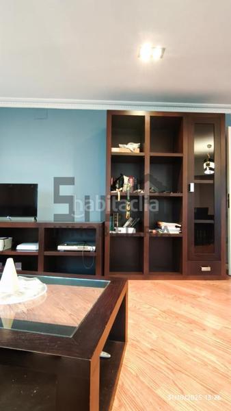 Foto 2bbad04b-ef31-4a59-8a13-01e41e7d439d. Rent flat with heating in Universidad Ourense